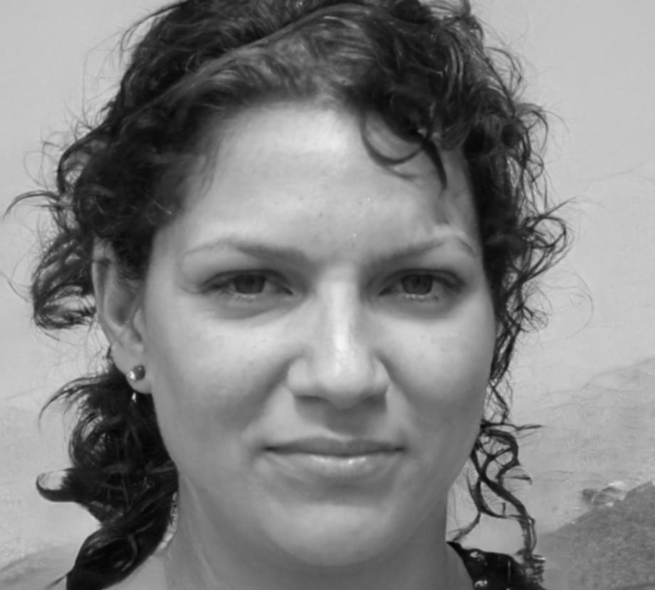 Retrato profesional de Ileana Bermúdez